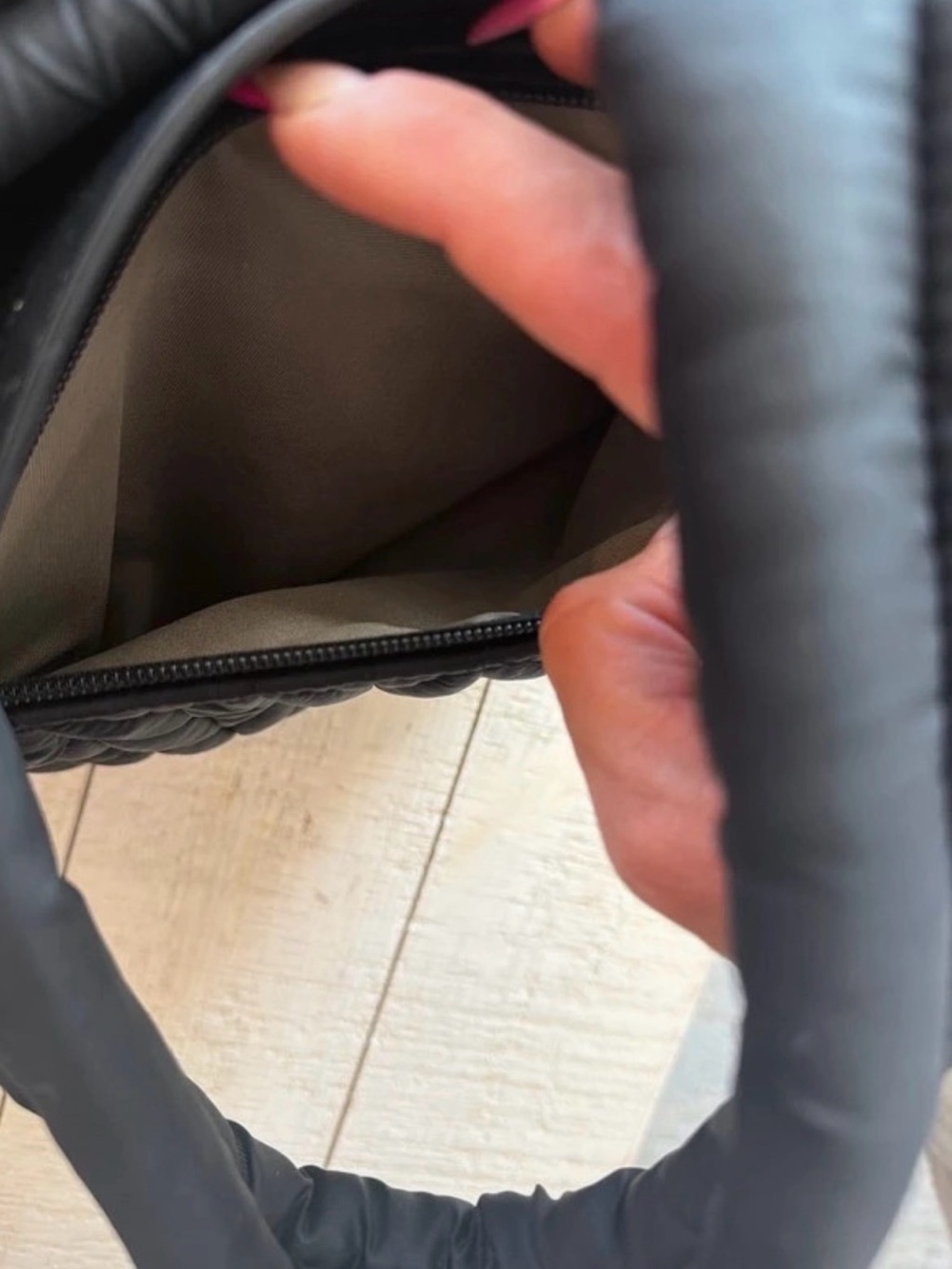 HAPP Paige Carryall Black Quilted Tote - Picture 10 of 13